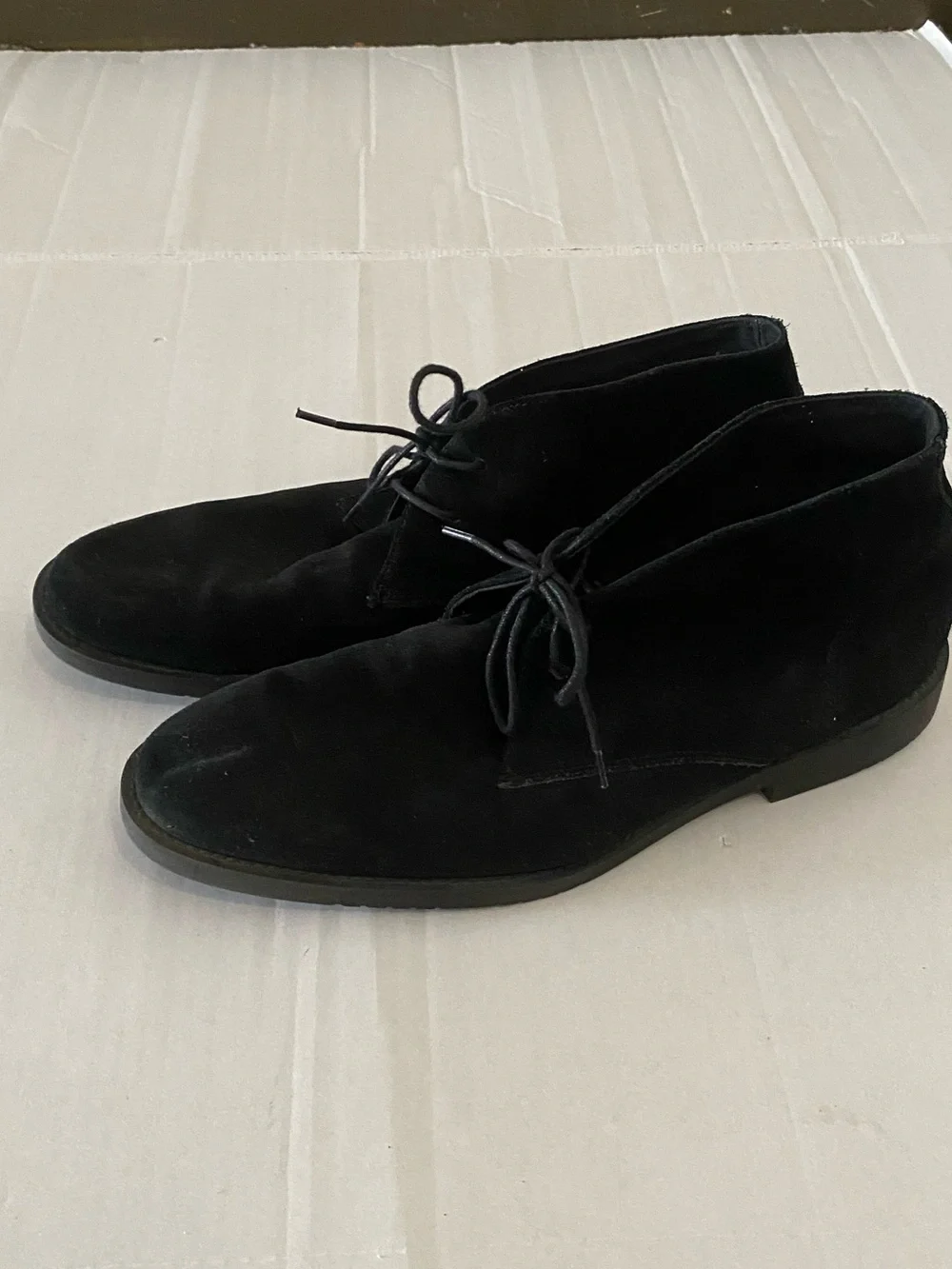 Banana Republic Men's Black Suede Chukka Boots - Classic Lace-Up Size 12